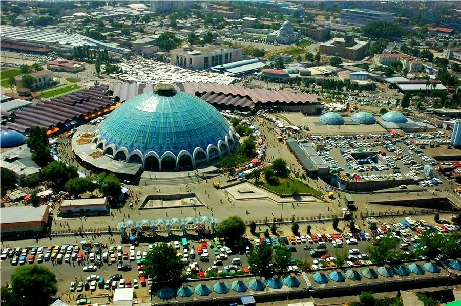 The "Chorsu" market is the largest trading hub in Tashkent with a history of over two thousand years
