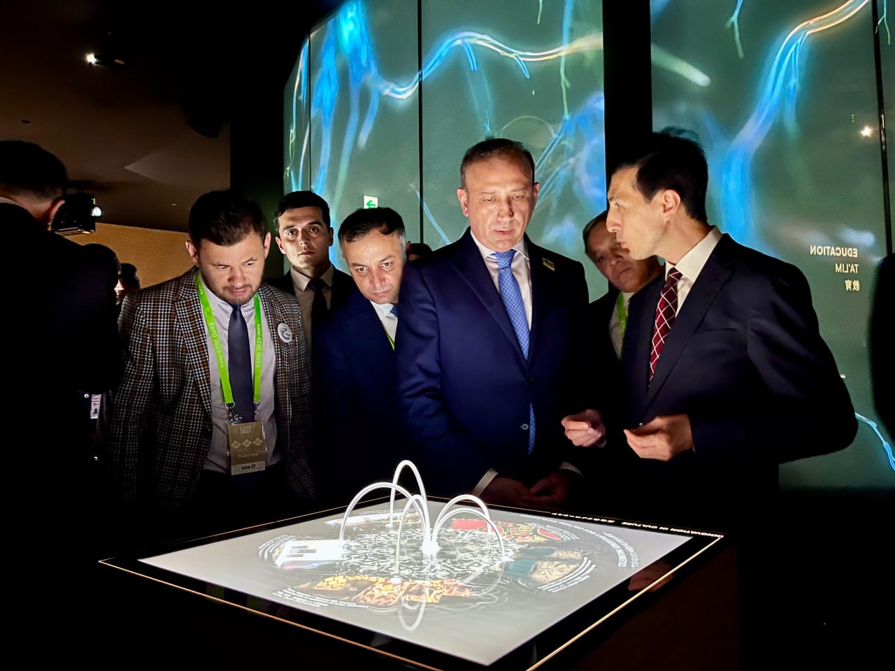 First Deputy Prime Minister of the Republic of Tajikistan Hokim Kholikzoda visited the Uzbekistan Pavilion