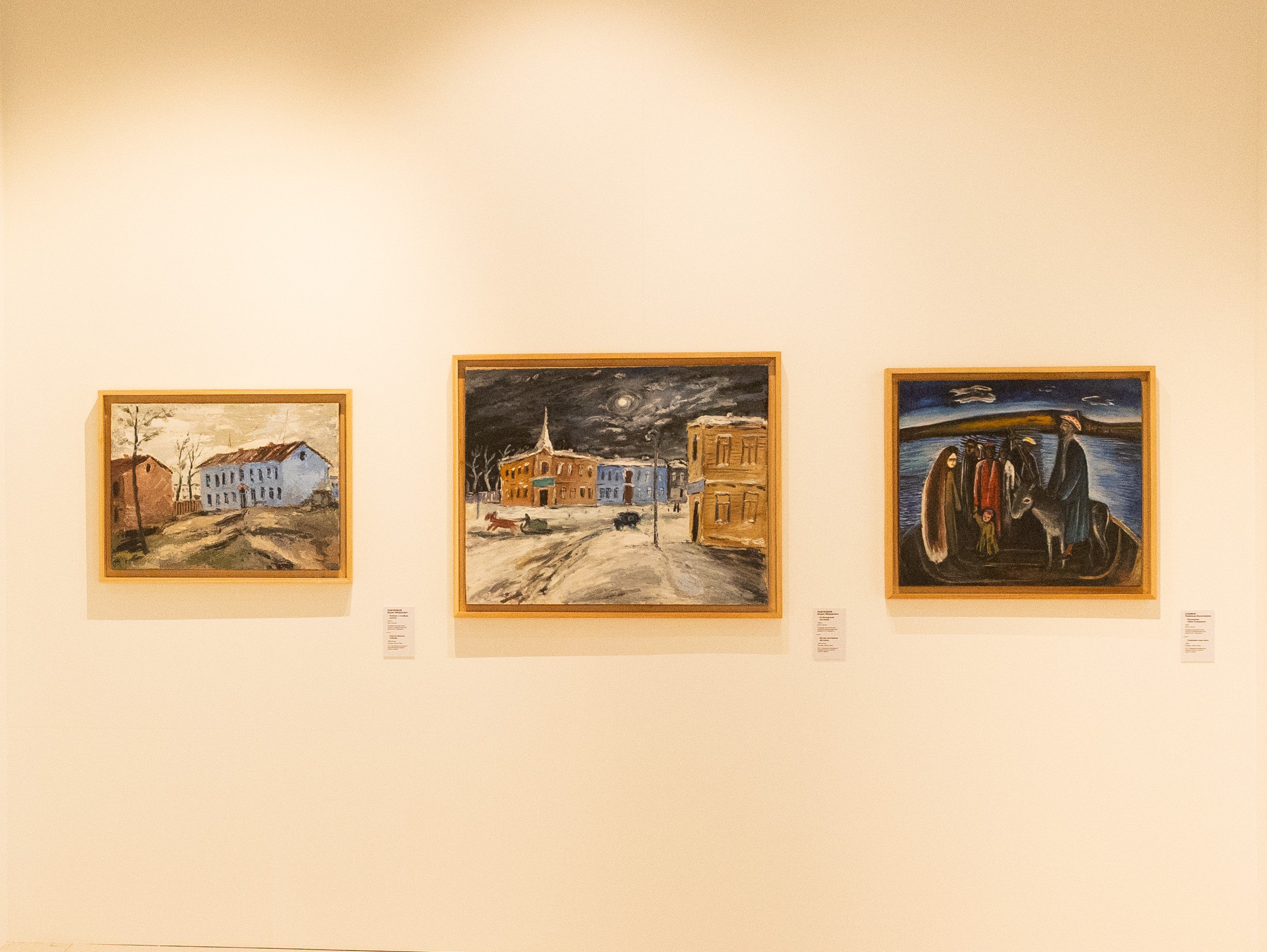 The Kazan Kremlin Museum-Reserve continues to host the exhibition “Light Between Worlds,” dedicated to the little-studied layer of Soviet, Uzbek, and Russian modernism of the 1920s and 1930s.