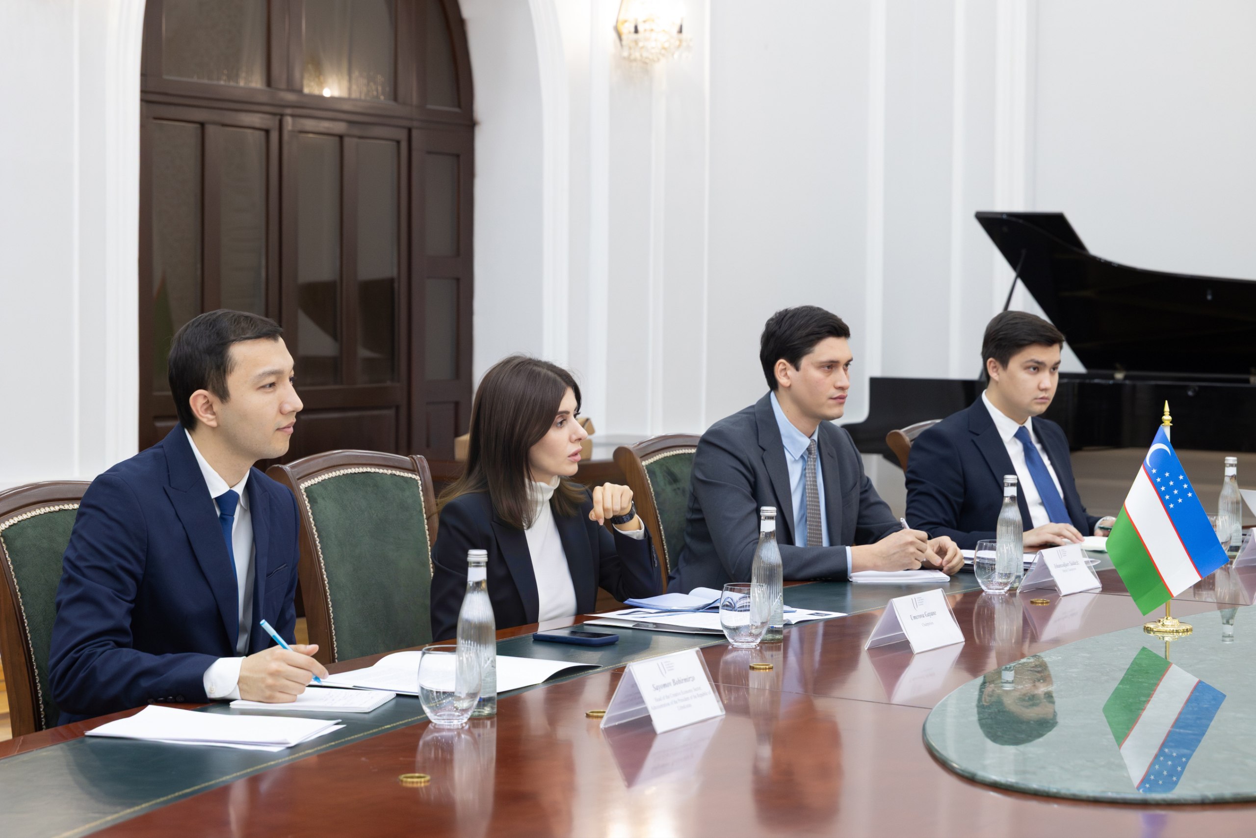 A meeting was held between Gayane Umerova, Chairperson of the Uzbekistan Art and Culture Development Foundation, and Lord John Alderdice, UK Trade Envoy to Central Asia and Azerbaijan.