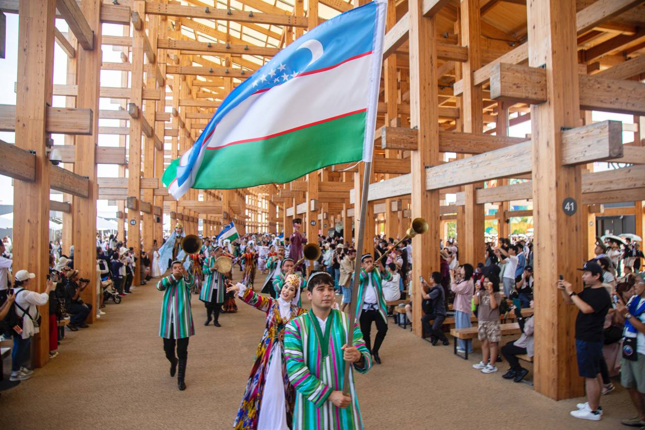 Uzbekistan National Day Culminates with Colorful Procession at Expo 2025