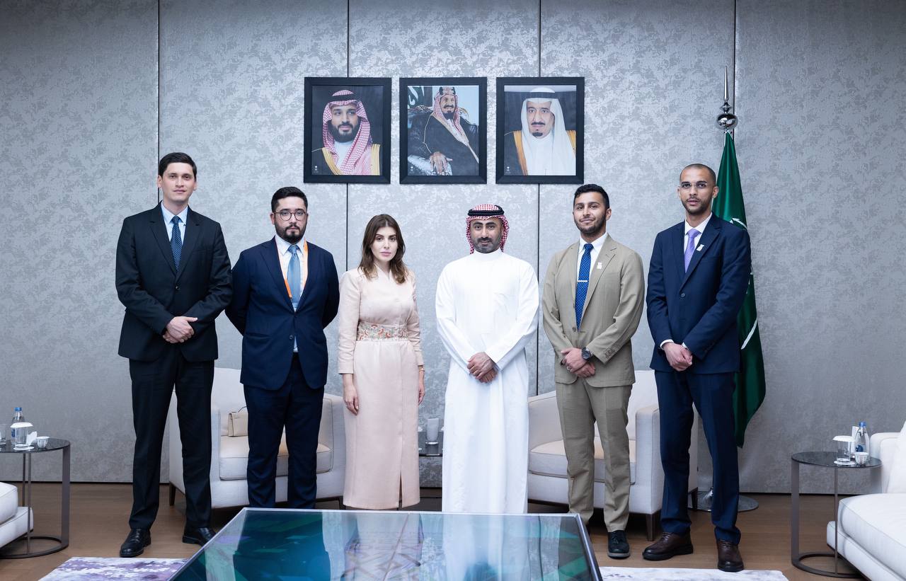 Uzbekistan Delegation Visits Saudi Arabia Pavilion at Expo 2025