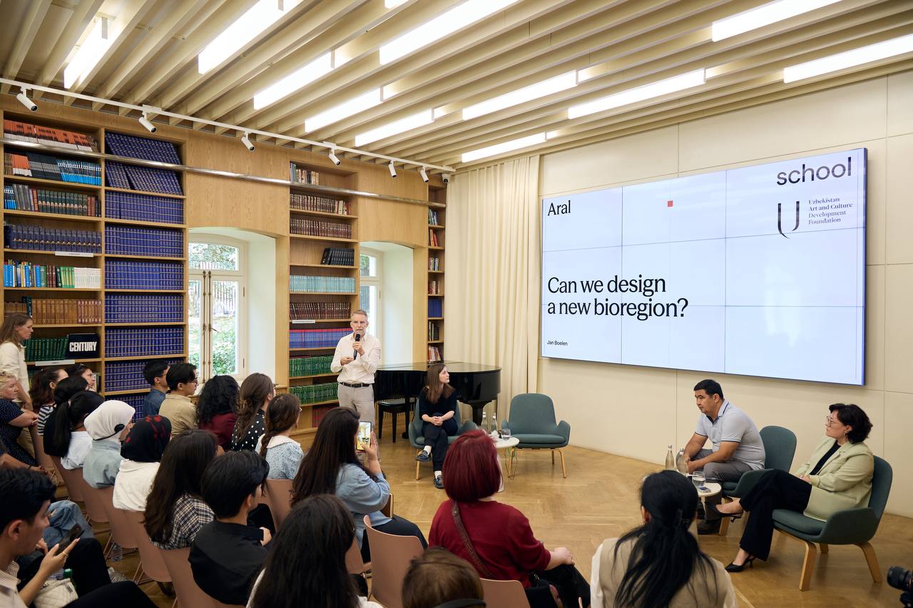 Aral School Presented at the National Children’s Library