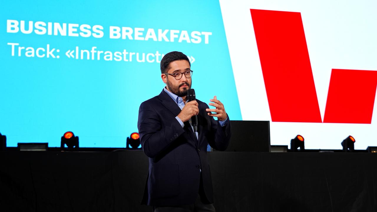 Azizbek Mannopov kreativ iqtisodiy konferensiyada biznes-nonushtada ishtirok etdi