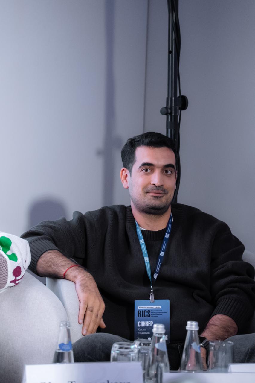 Sankt-Peterburgda “G‘oyadan brendgacha” davra suhbati