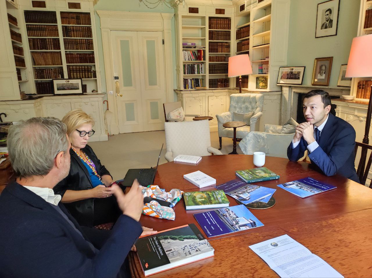 O‘zbekiston delegatsiyasi Kembrijdagi King’s College bilan uchrashdi