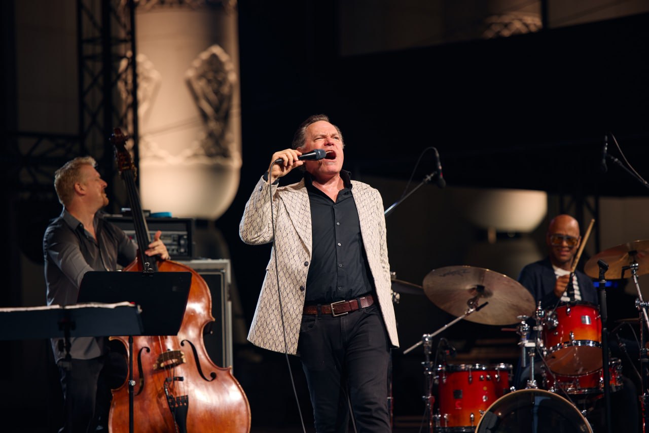 Jazzappella and Kurt Elling perform at the International Jazz Festival in Tashkent