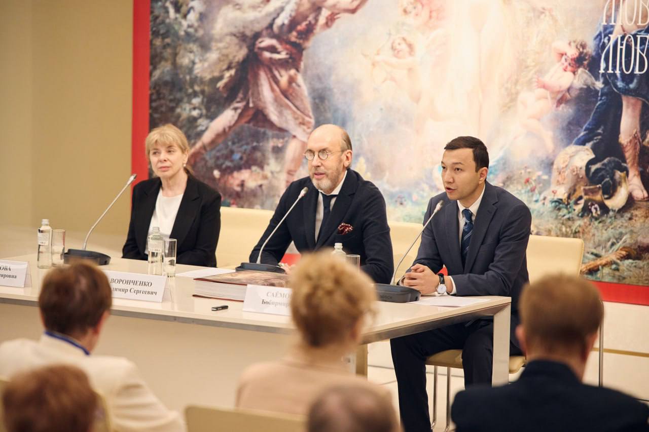 Press conference for the exhibition Earthly Love and Heavenly Love. Vladimir and Konstantin Makovsky held at the Fabergé Museum
