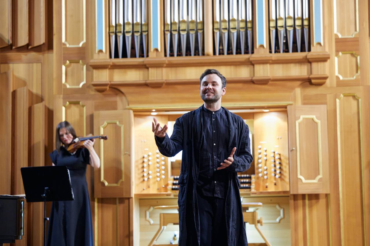 Poetic Performance “Mayakovsky and Yesenin” at the World of Arts Festival