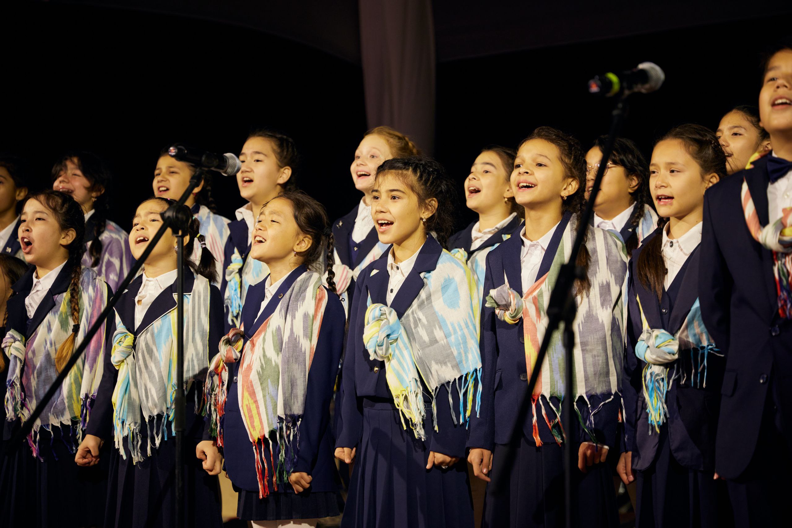 ship-of-tolerance-by-ilya-and-emilia-kabakov-unveiled-in-samarkand-as-part-of-14th-unesco-youth-forum